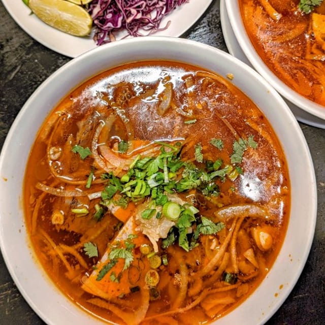 🌶️ Spicy Beef Noodle Soup (Bun Bo Hue).